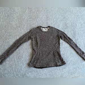 Long sleeve lulu lemon shirt